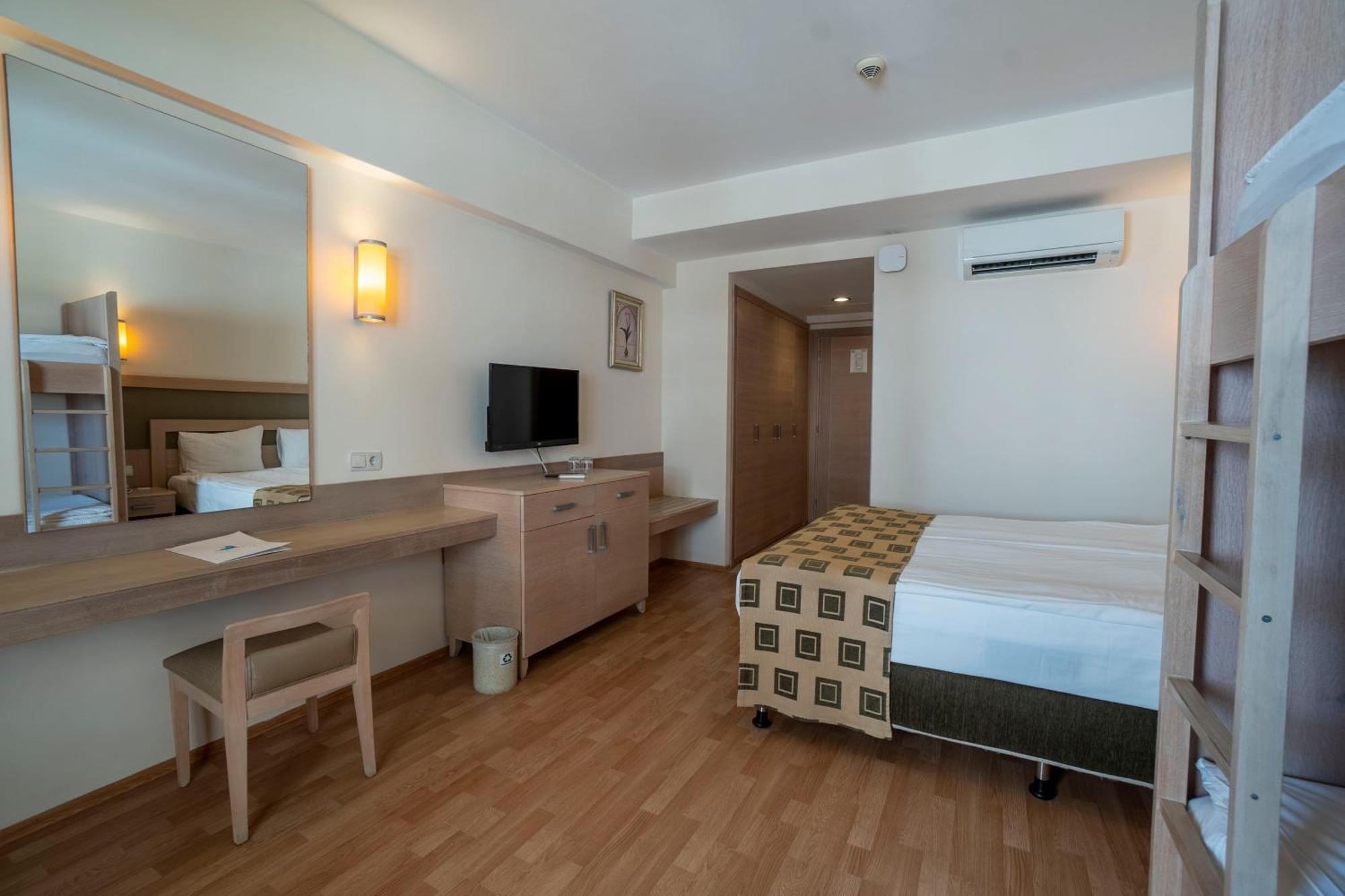 Side Breeze Hotel Antalya Exterior photo